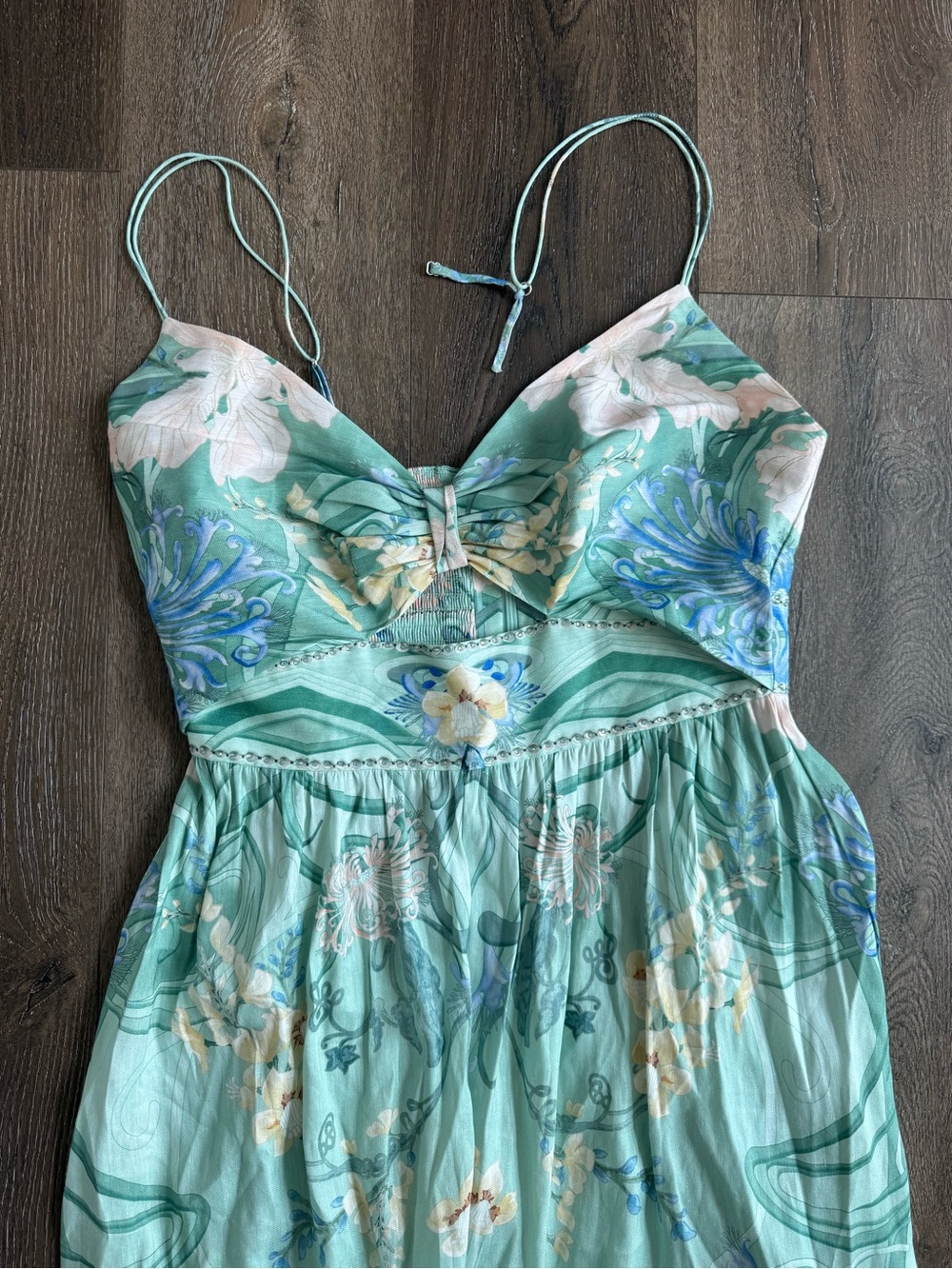 Camilla Floral Twist Cutout Maxi Dress in Mint Green Size Small - Picture 4 of 13